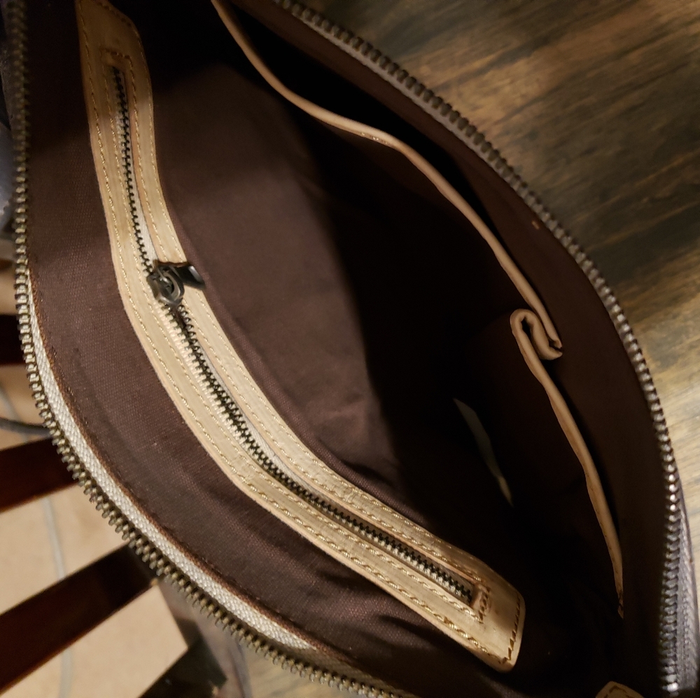 Purse - Picture 2 of 2